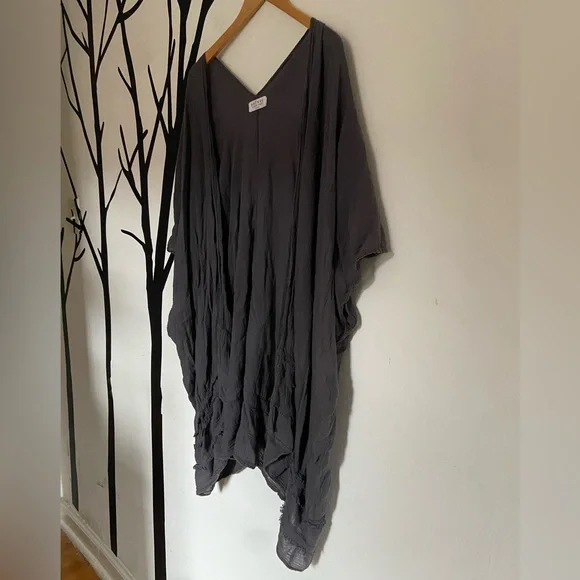 Velvet by Graham & Spencer boho gray shrug cardigan - Picture 3 of 9